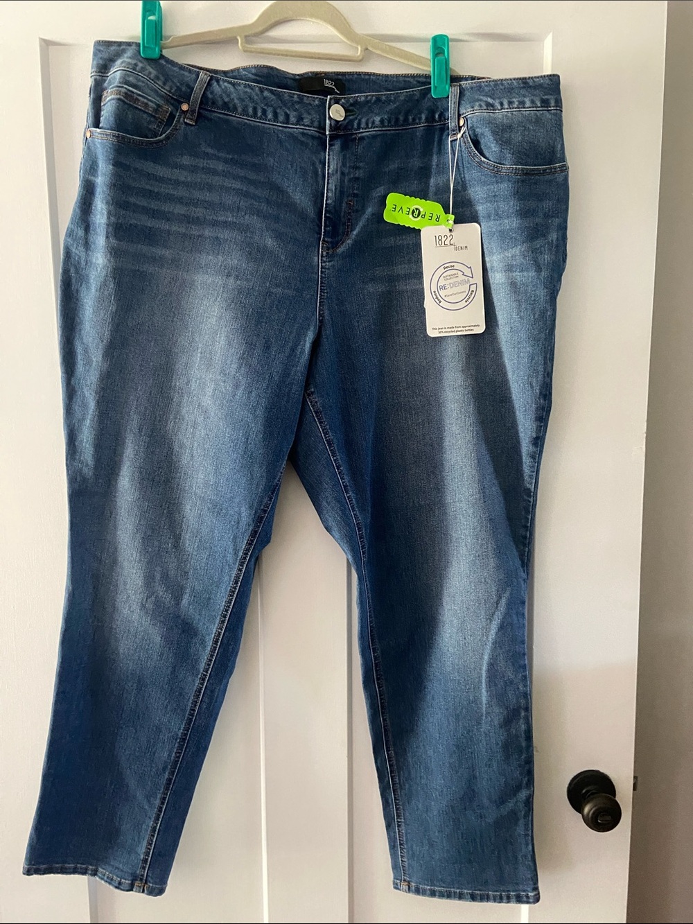 1822 Denim Boyfriend Jeans in Dark Blue Wash